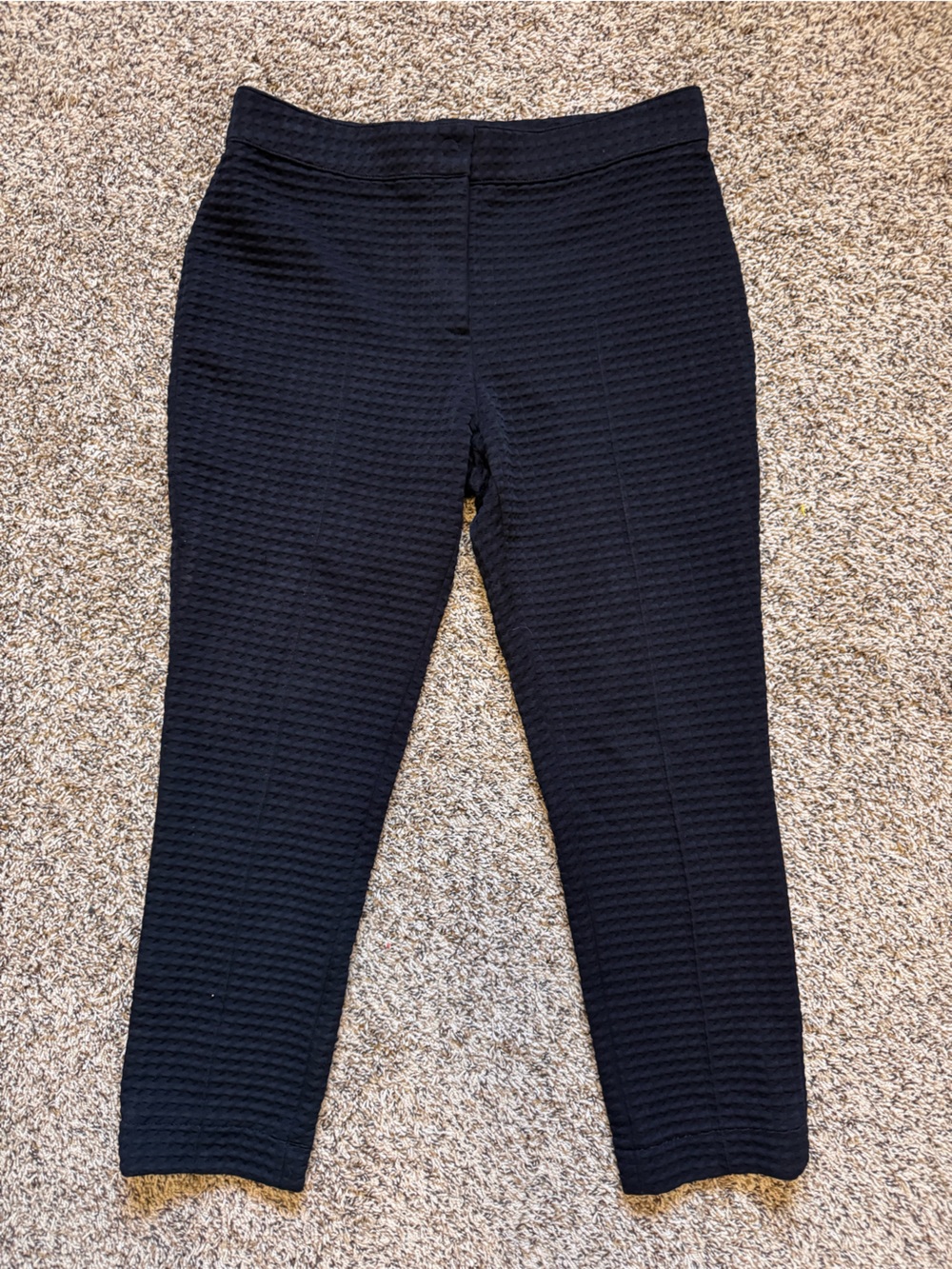 Akris Punto Black Textured Mid Rise Straight Leg Crop Pants
